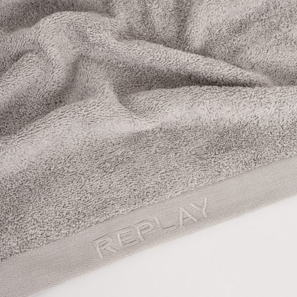 מגבת לוגו REPLAY- אפור בהיר